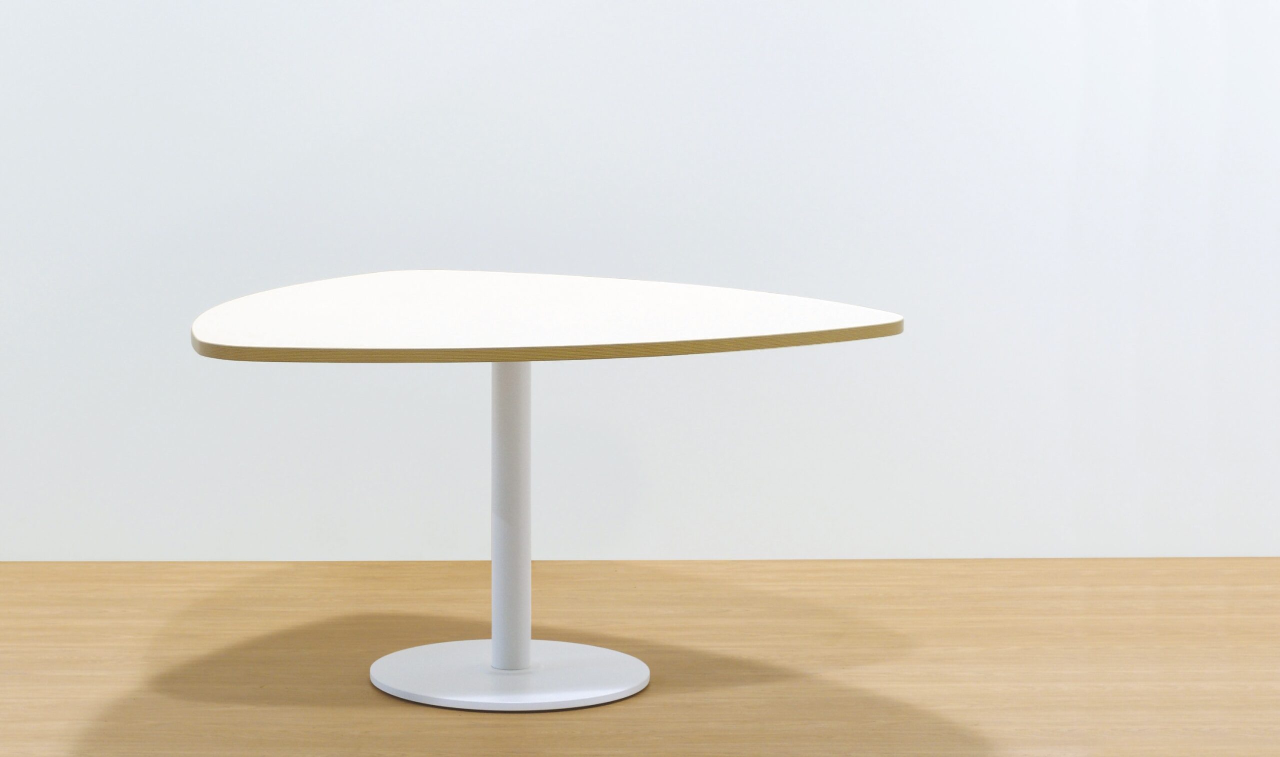 Tables Corolle 2 et Quadra 88 – Image 3